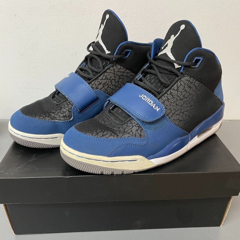 COLLECTOR NIKE JORDAN FLIGHTCLUB 90'S - Size 8US